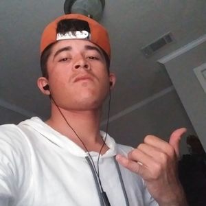 Meet your Posher, Noel cabrera